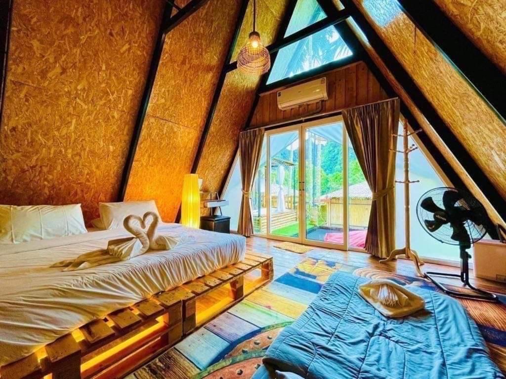 Hotel Bridge Hill Cafe Glamping Khao Sok National Park Zewnętrze zdjęcie